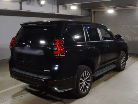 2019 Toyota Land Cruiser Prado TRJ150W[1]