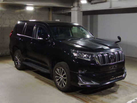 2019 Toyota Land Cruiser Prado TRJ150W[2]