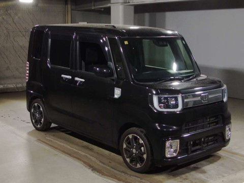 2020 Daihatsu Wake LA700S[2]