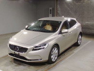 2016 Volvo V40