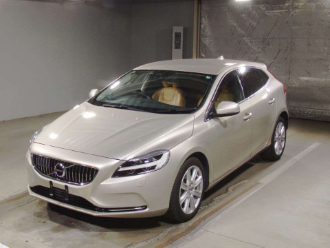 2016 Volvo V40 MD4204T[0]