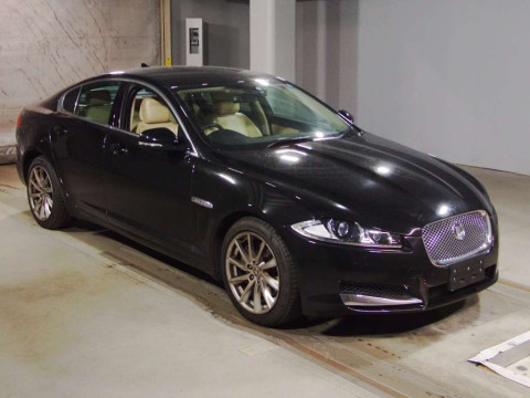 2013 Jaguar XF J05PC[2]