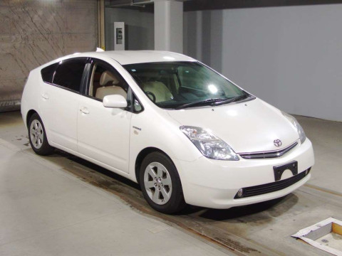 2009 Toyota Prius NHW20[2]