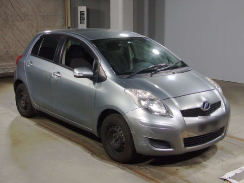 2007 Toyota Vitz KSP90[2]