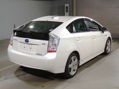 2010 Toyota Prius ZVW30[1]