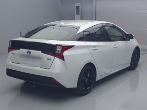 2022 Toyota Prius ZVW51[1]