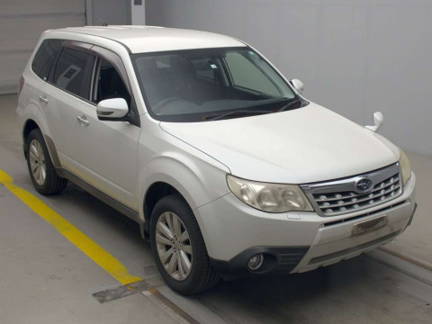 2012 Subaru Forester SHJ[2]