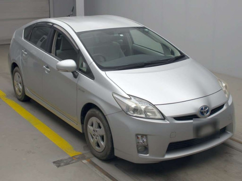 2010 Toyota Prius ZVW30[2]