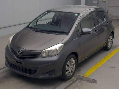 2013 Toyota Vitz NSP130[0]