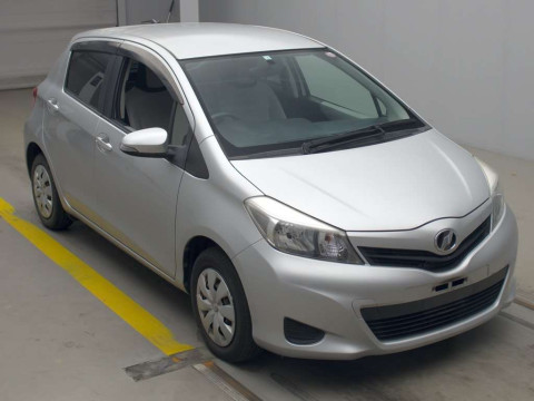 2012 Toyota Vitz KSP130[2]