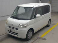 2009 Daihatsu Tanto