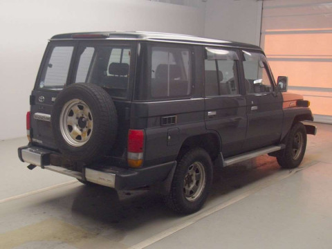 1995 Toyota Landcruiser 70 HZJ77V[1]