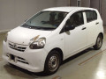 2011 Daihatsu Mira es