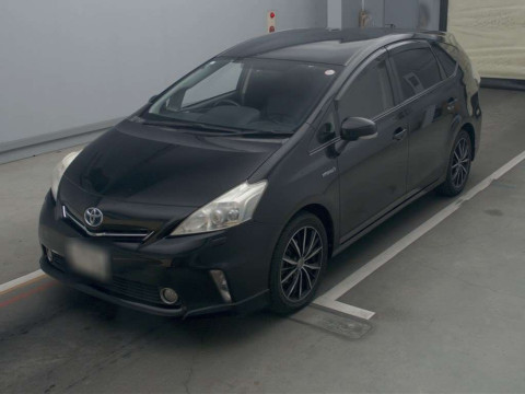 2017 Toyota Prius alpha ZVW41W[0]