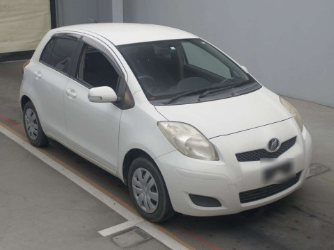 2010 Toyota Vitz KSP90[2]