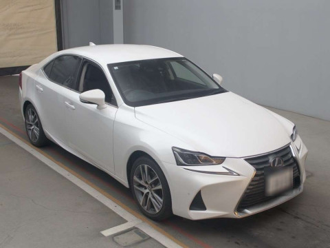 2016 Lexus IS AVE30[2]