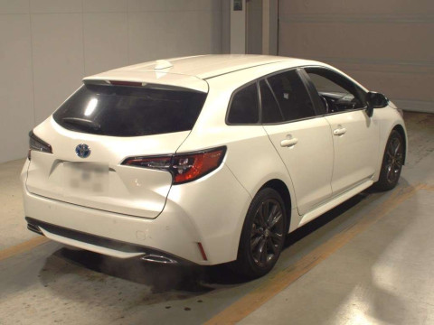 2020 Toyota Corolla Touring Wagon ZWE211W[1]