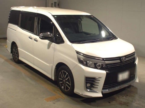 2016 Toyota Voxy ZRR80W[2]