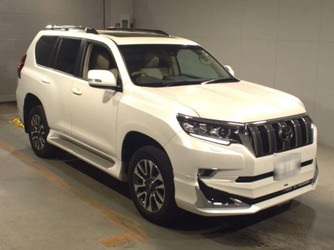 2023 Toyota Land Cruiser Prado TRJ150W[2]