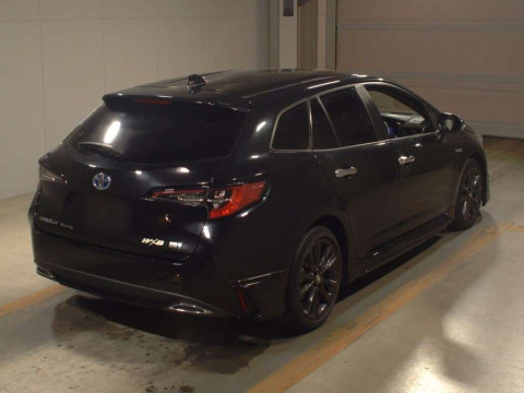 2020 Toyota Corolla Touring Wagon ZWE211W[1]