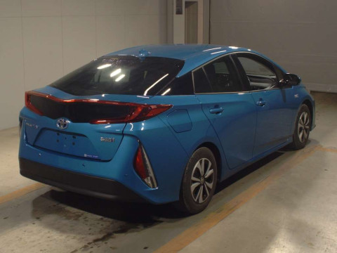 2022 Toyota Prius PHV ZVW52[1]