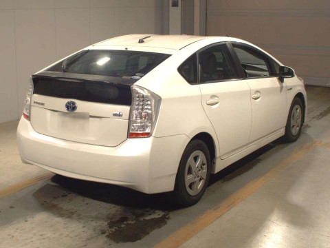 2010 Toyota Prius ZVW30[1]