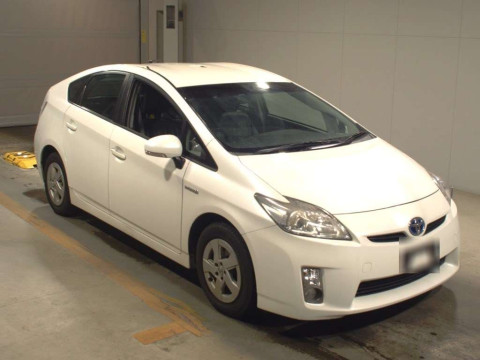 2010 Toyota Prius ZVW30[2]