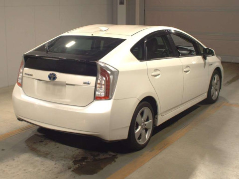 2014 Toyota Prius ZVW30[1]