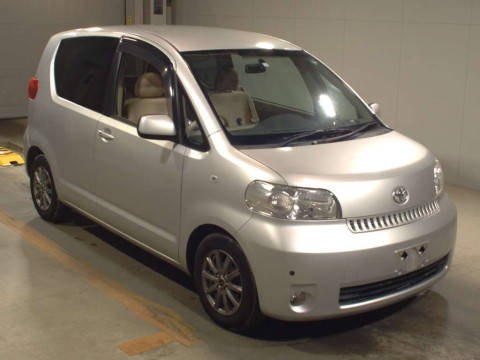 2005 Toyota Porte NNP11[2]