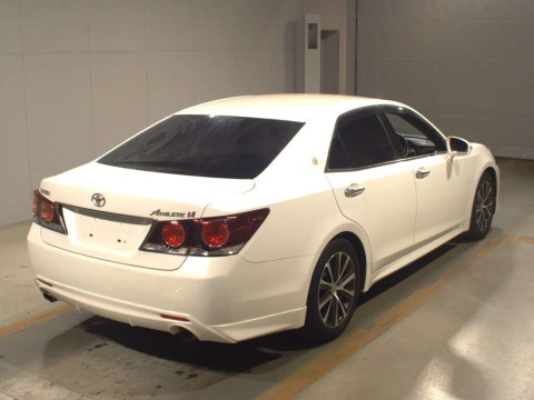 2016 Toyota Crown ARS210[1]