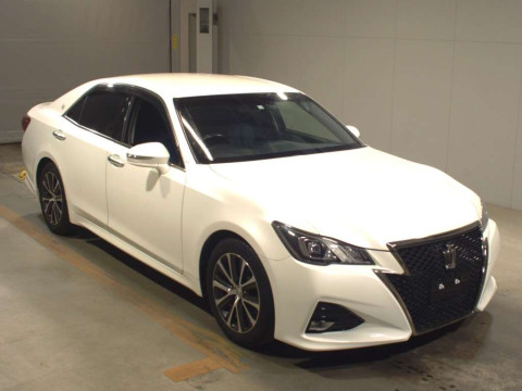 2016 Toyota Crown ARS210[2]