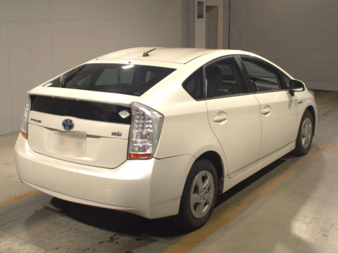 2010 Toyota Prius ZVW30[1]