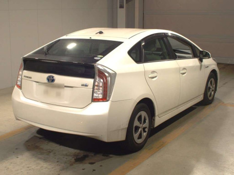 2013 Toyota Prius ZVW30[1]