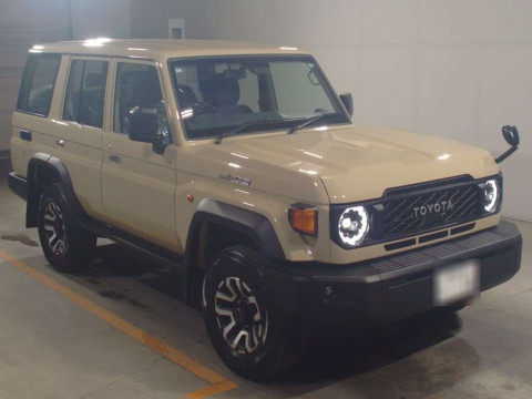 2024 Toyota Landcruiser 70 GDJ76W[2]