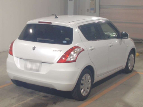 2013 Suzuki Swift ZC72S[1]