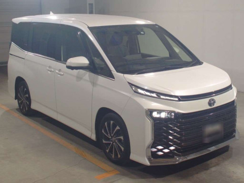 2022 Toyota Voxy MZRA90W[2]