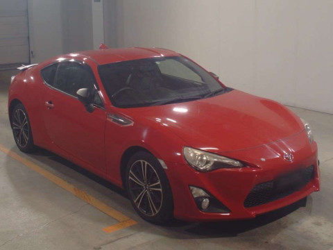 2012 Toyota 86 ZN6[2]