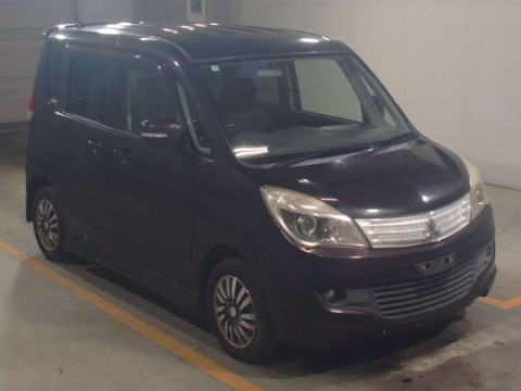 2011 Mitsubishi Delica D2 MB15S[2]