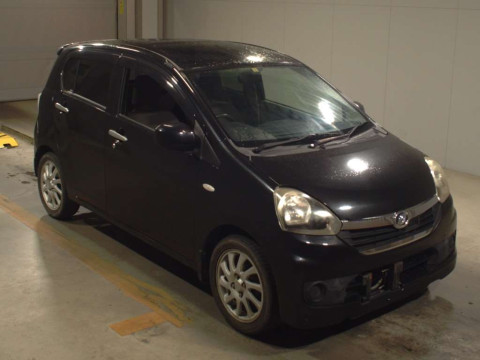 2014 Daihatsu Mira es LA300S[2]