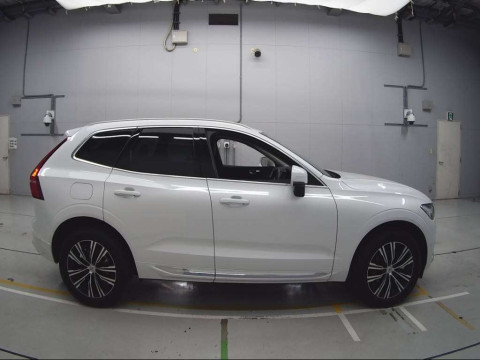 2022 Volvo XC60 UB420TXCM[2]