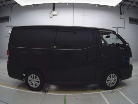 2018 Nissan NV350 CARAVAN VAN VW2E26[2]