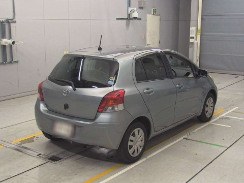 2008 Toyota Vitz SCP90[1]