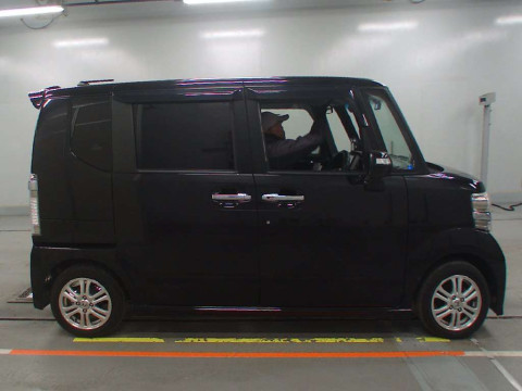 2012 Honda N-BOX CUSTOM JF1[2]