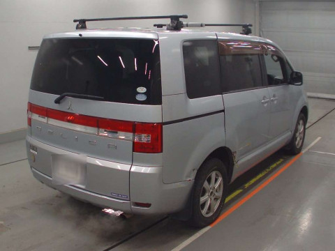 2009 Mitsubishi Delica D5 CV5W[1]