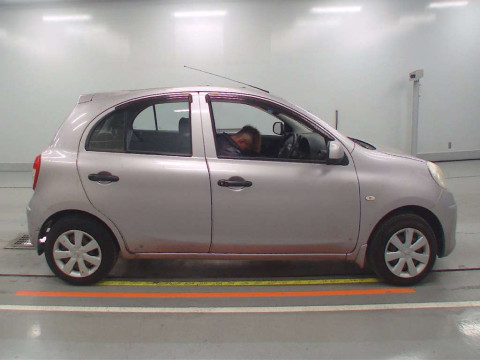 2011 Nissan March K13[2]