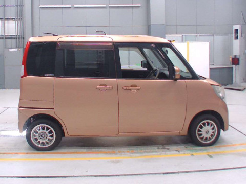 2011 Suzuki Palette MK21S[2]