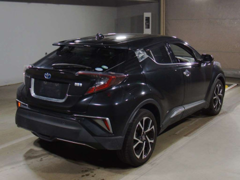 2018 Toyota C-HR ZYX10[1]