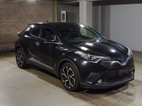 2018 Toyota C-HR ZYX10[2]