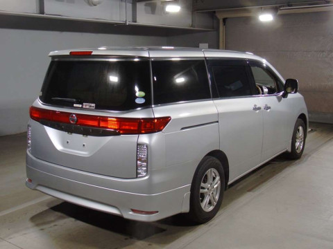 2016 Nissan Elgrand TE52[1]