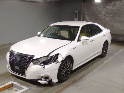 2017 Toyota Crown Hybrid AWS210[0]